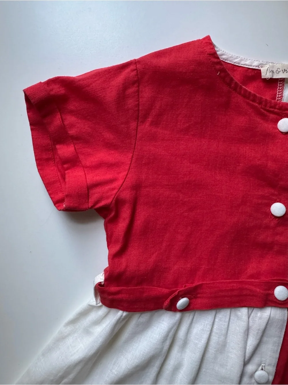 Fin & Vince Colorblock Retro Dress – Red and White